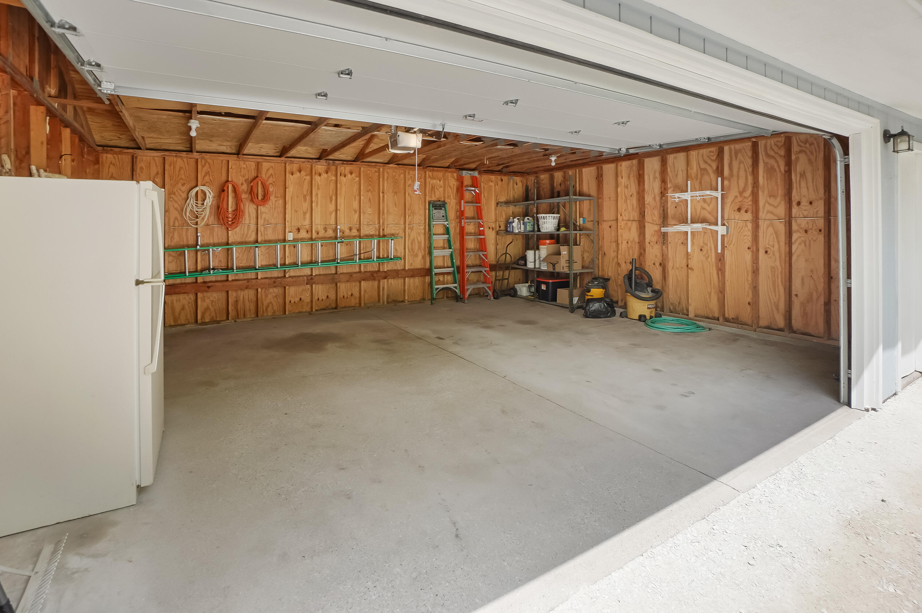 224 Plank Road Mukwonago, WI 53149 - Photo 25 of 30 Garage Interior