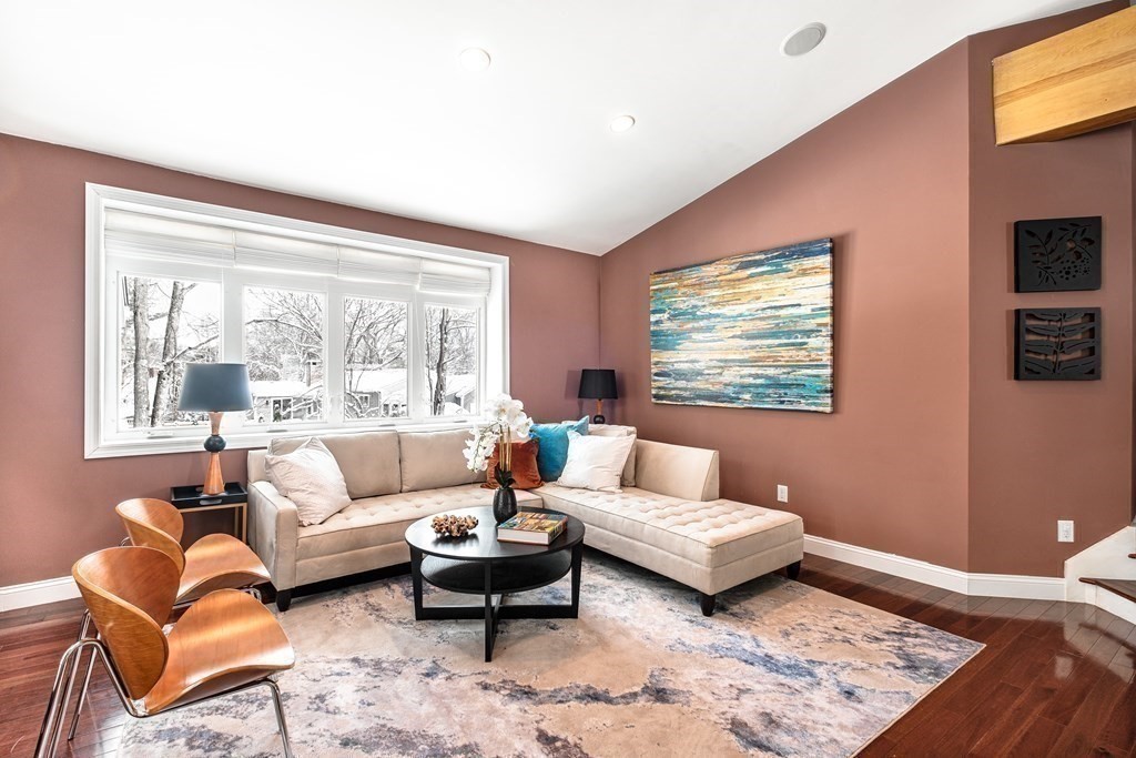 10 Meadowbrook Road Dover, MA 02030 - Photo 4 of 42 Gallery Image 4