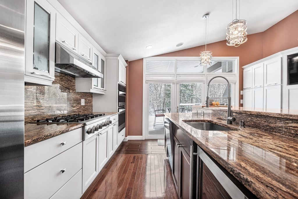 10 Meadowbrook Road Dover, MA 02030 - Photo 8 of 42 Gallery Image 8