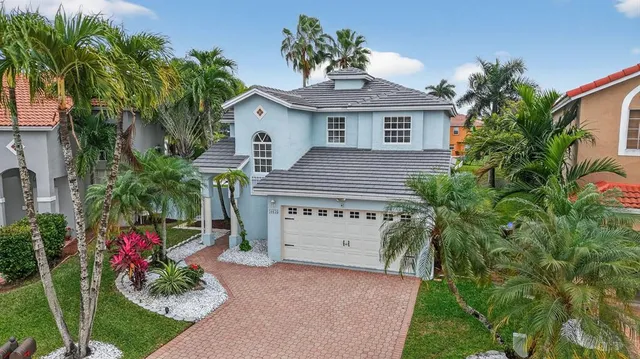 $689,000 | 10638 Northwest 7th Street, Pembroke Pines, FL 33026