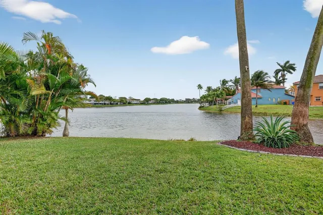$689,000 | 10638 Northwest 7th Street, Pembroke Pines, FL 33026