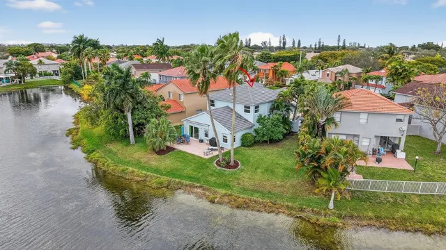 $689,000 | 10638 Northwest 7th Street, Pembroke Pines, FL 33026