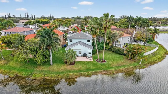 $689,000 | 10638 Northwest 7th Street, Pembroke Pines, FL 33026