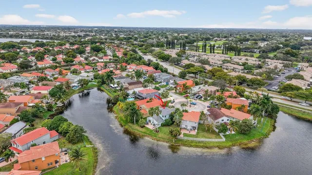 $689,000 | 10638 Northwest 7th Street, Pembroke Pines, FL 33026