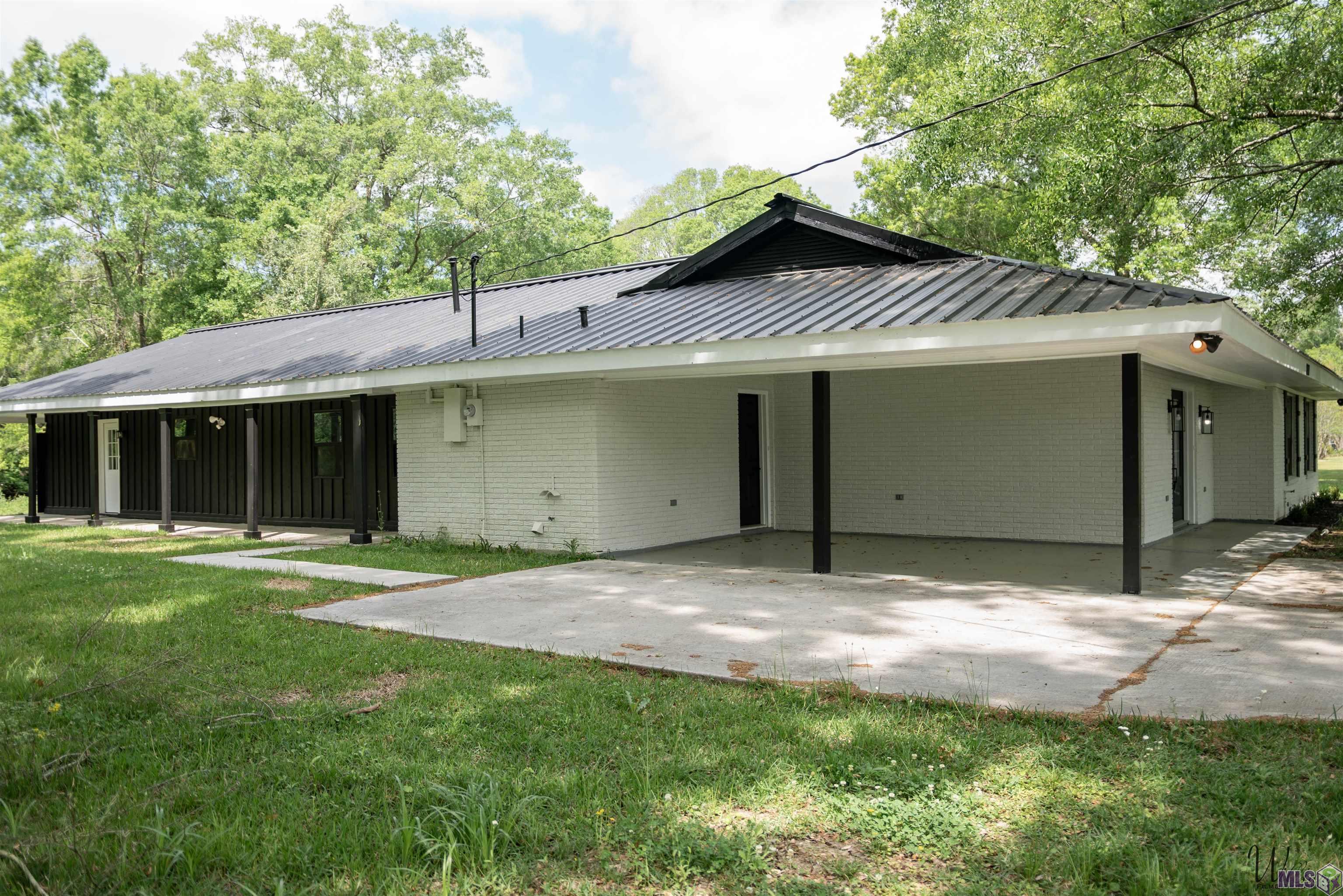 8427 Brittany Road Sorrento, LA 70778 - Photo 5 of 16