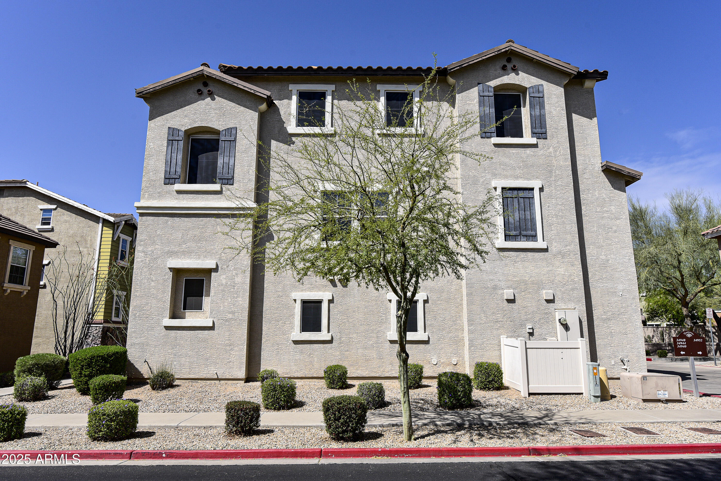 34940 North 30th Avenue Phoenix, AZ 85086 - Photo 2 of 20 Side