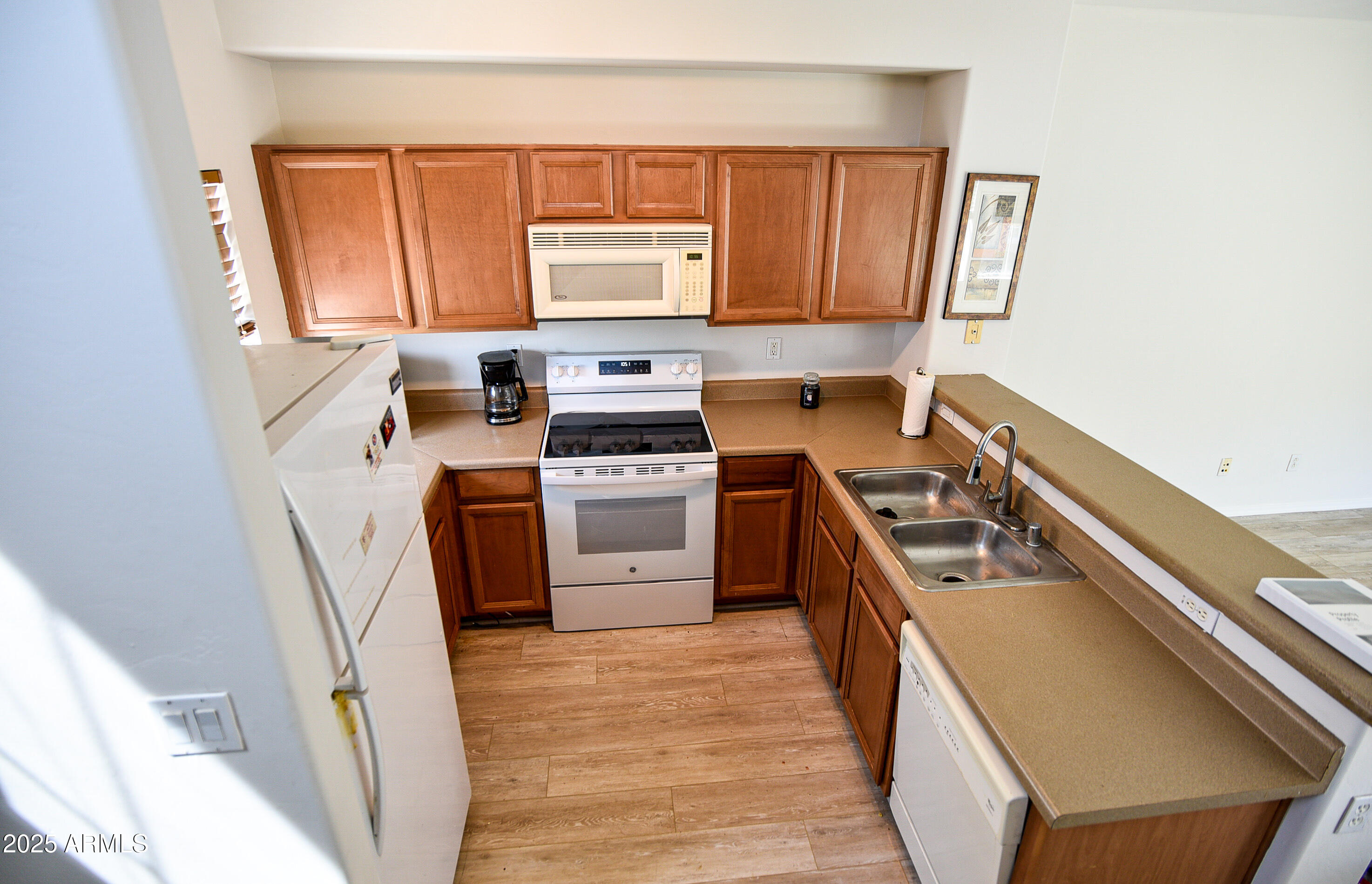 34940 North 30th Avenue Phoenix, AZ 85086 - Photo 5 of 20 Kitchen