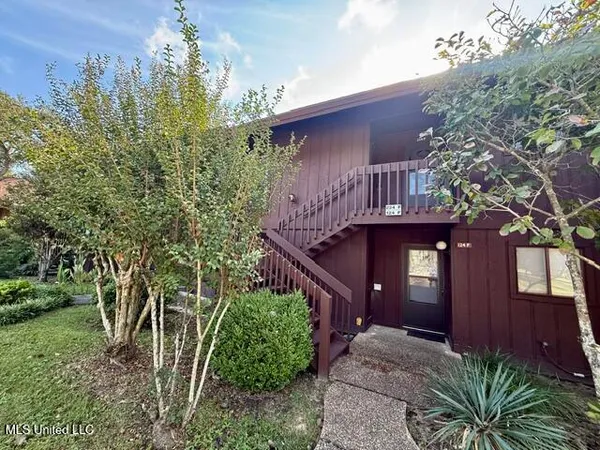 $141,000 | 224 Molokai, Unit F, Diamondhead, MS 39525