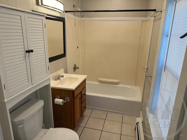 $2,100 | 137 Main Street, Unit REAR, Upton, MA 01568