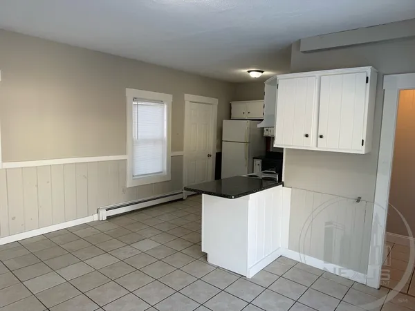 $2,100 | 137 Main Street, Unit REAR, Upton, MA 01568