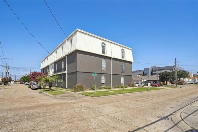 $1,190,000 | Undisclosed Address, Metairie, LA 70002