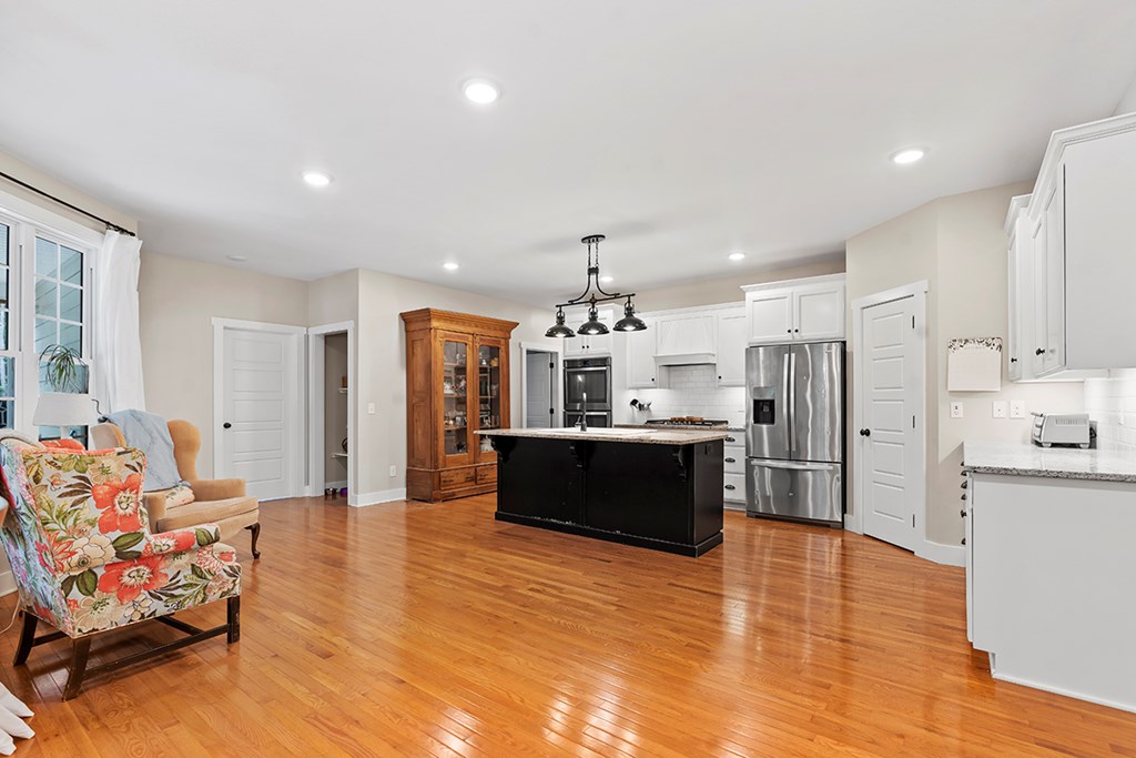629 Windsor Road Hodges, SC 29653 - Photo 13 of 34