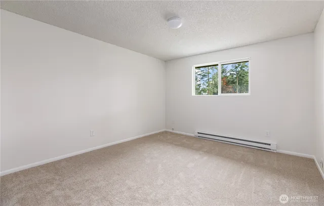 $625,000 | 1904 North Fir Woods Place, Oak Harbor, WA 98277