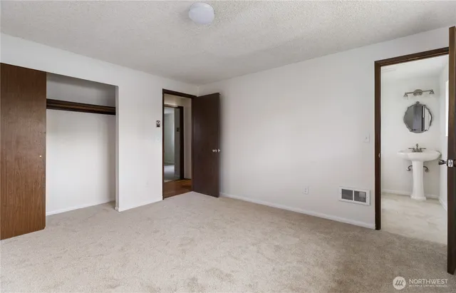 $625,000 | 1904 North Fir Woods Place, Oak Harbor, WA 98277