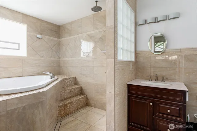 $625,000 | 1904 North Fir Woods Place, Oak Harbor, WA 98277