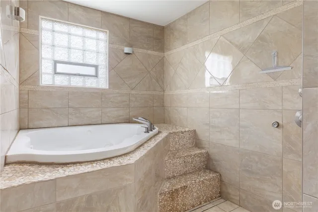 $625,000 | 1904 North Fir Woods Place, Oak Harbor, WA 98277