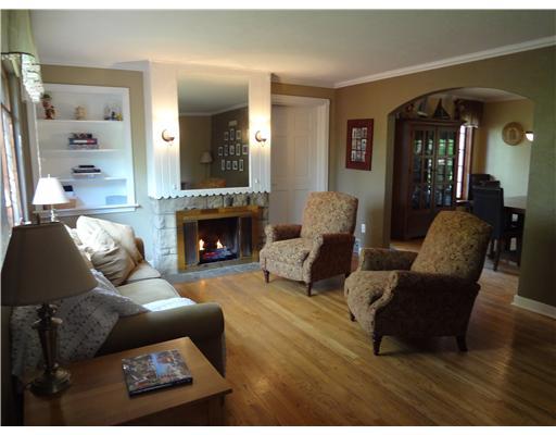 4819 Old Boston Road Whitehall, PA 15227 - Photo 3 of 18 Living Room.
