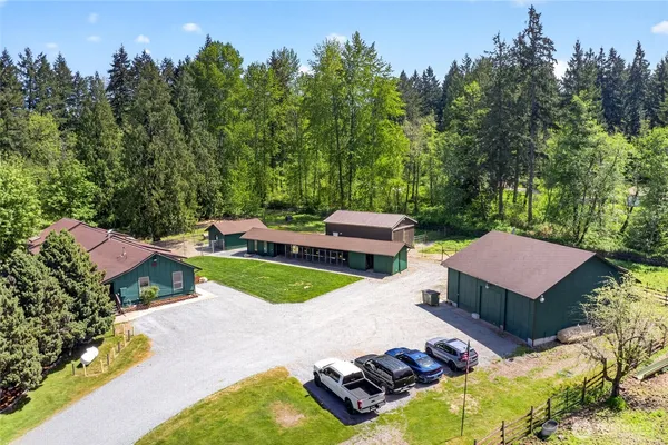 $1,099,500 | 32113 98th Avenue East, Eatonville, WA 98328