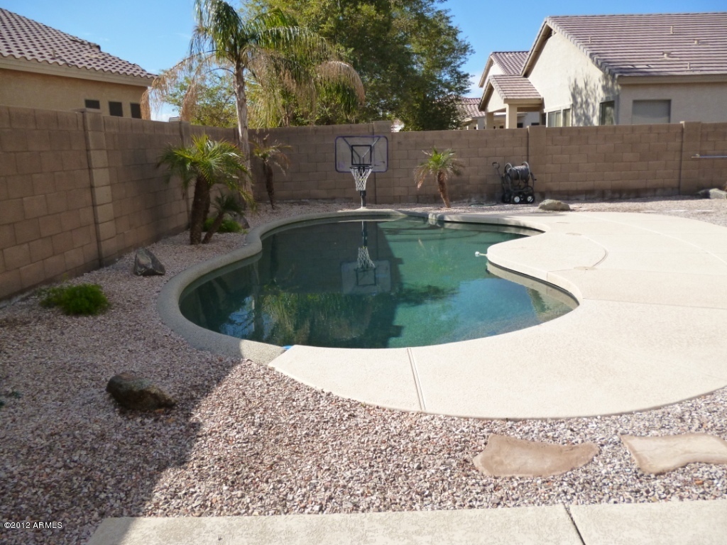 43125 West Venture Road Maricopa, AZ 85138 - Photo 18 of 20 Backyard