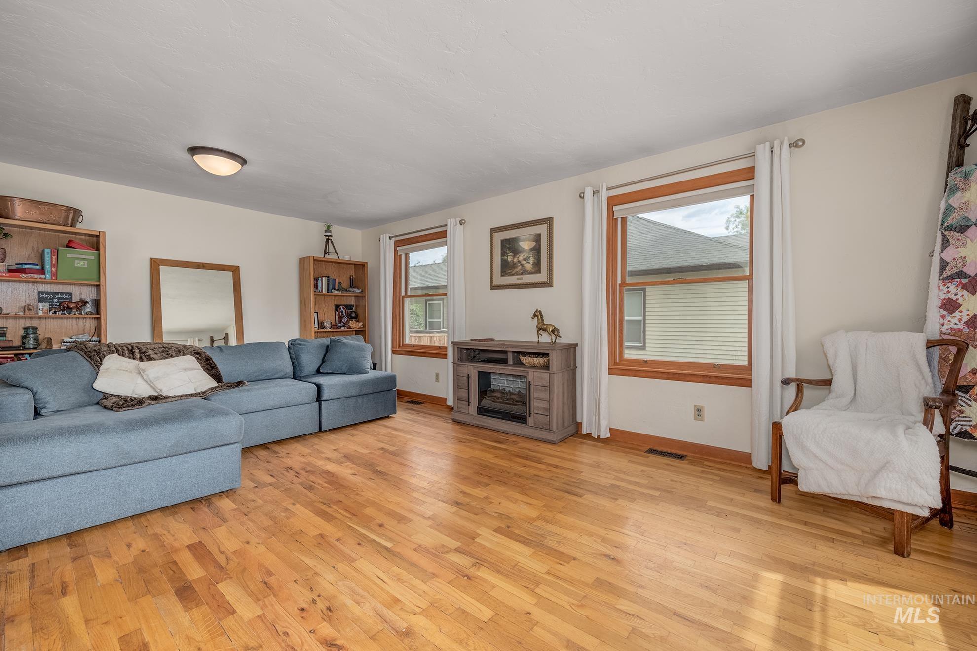 526 Clark Street South Vale, OR 97918 - Photo 6 of 44