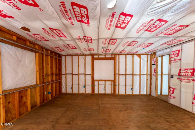 a view of an outdoor space