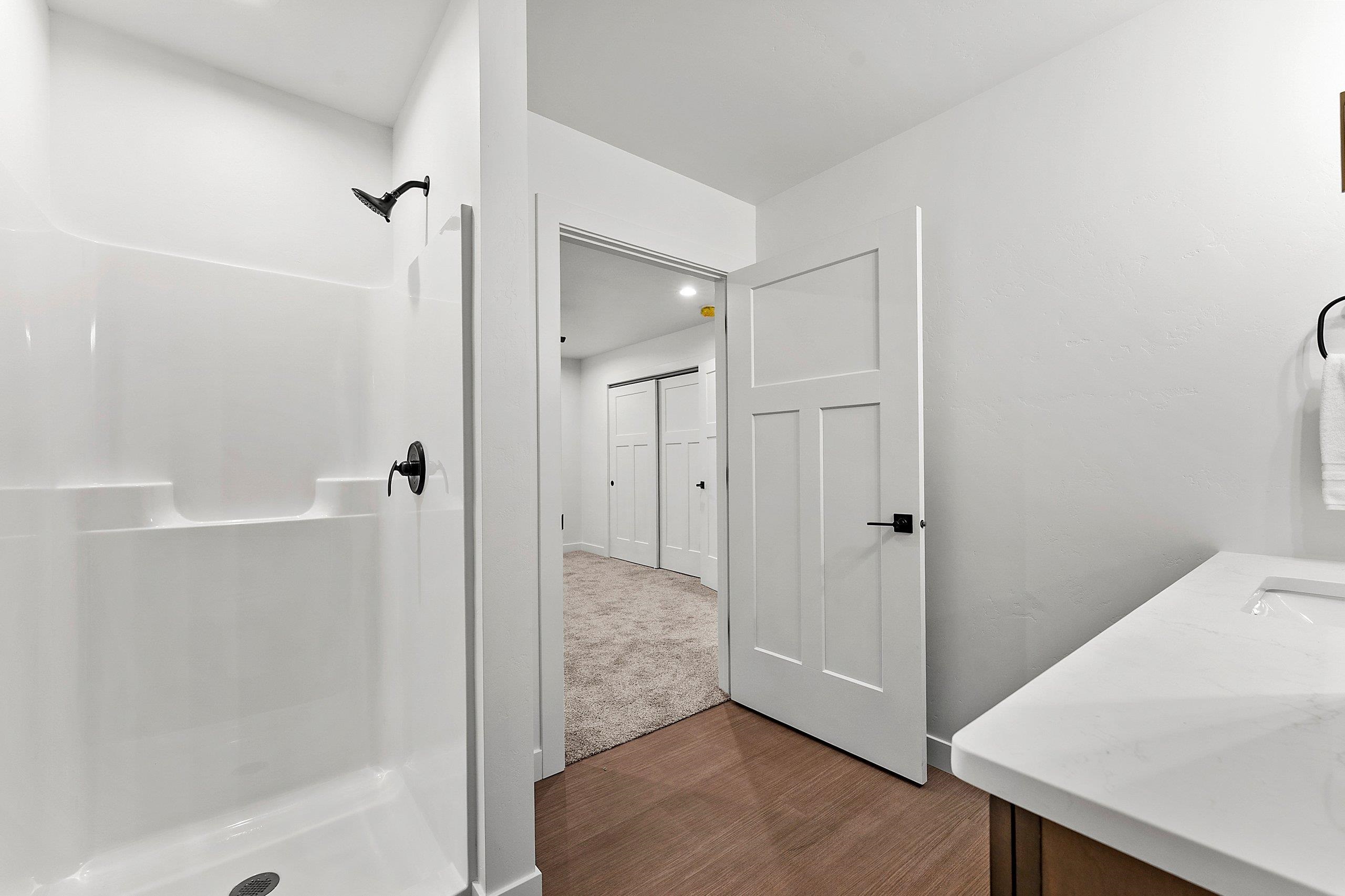 1837 London Road Green Bay, WI 54311 - Photo 21 of 40 Gallery Image 21