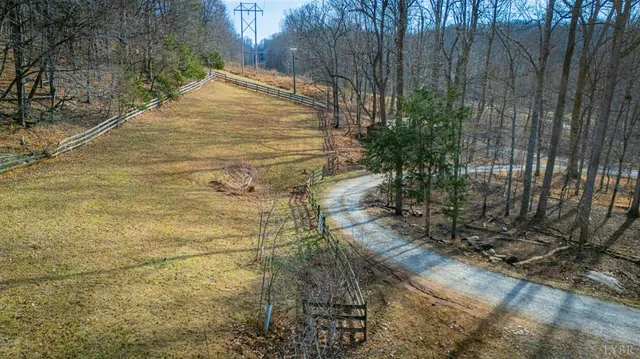 $319,900 | 1010 Pioneer Court, Lynchburg, VA 24503