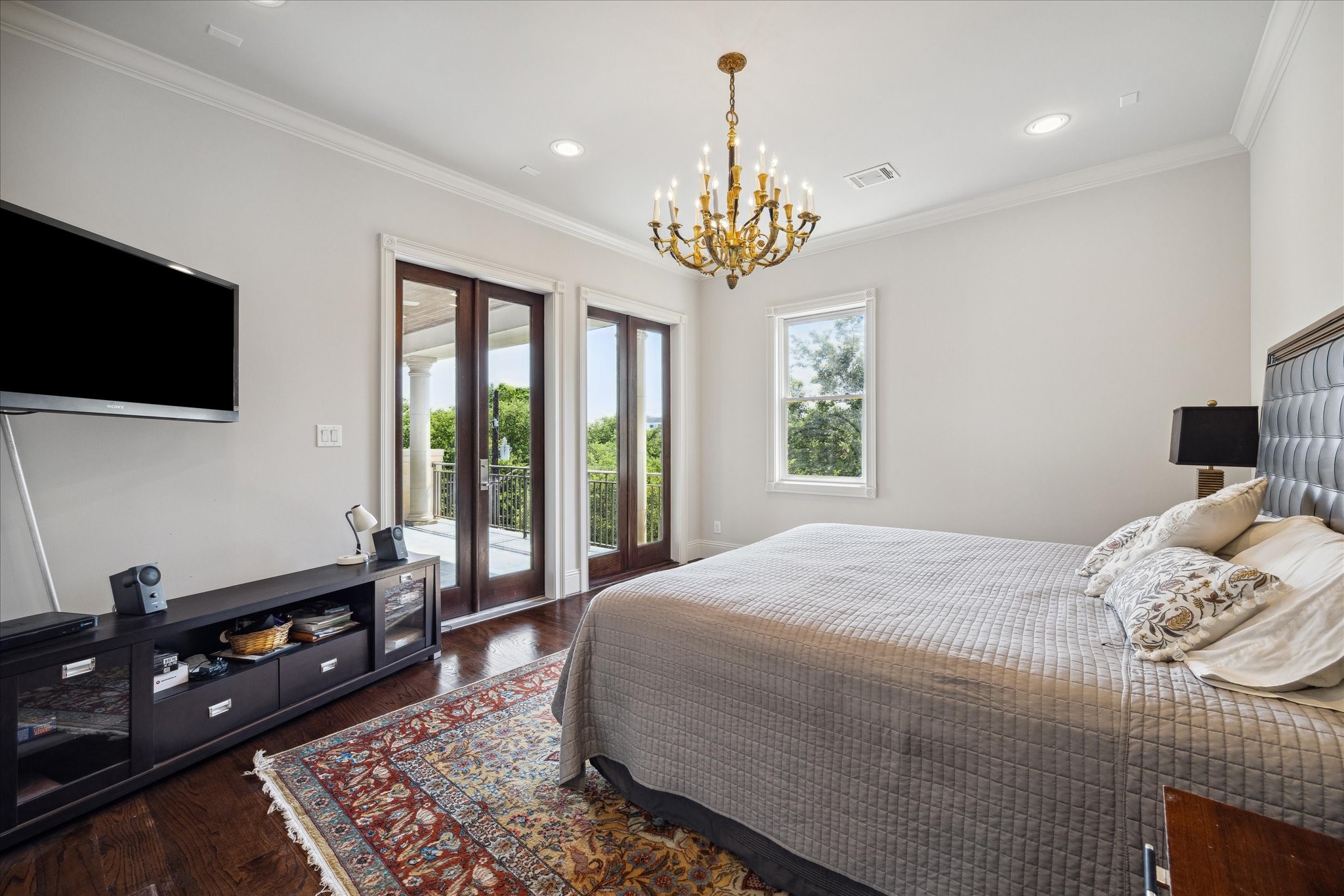 2247 Bartlett Street Houston, TX 77098 - Photo 43 of 50 Another SECONDARY BEDROOM with patio access.