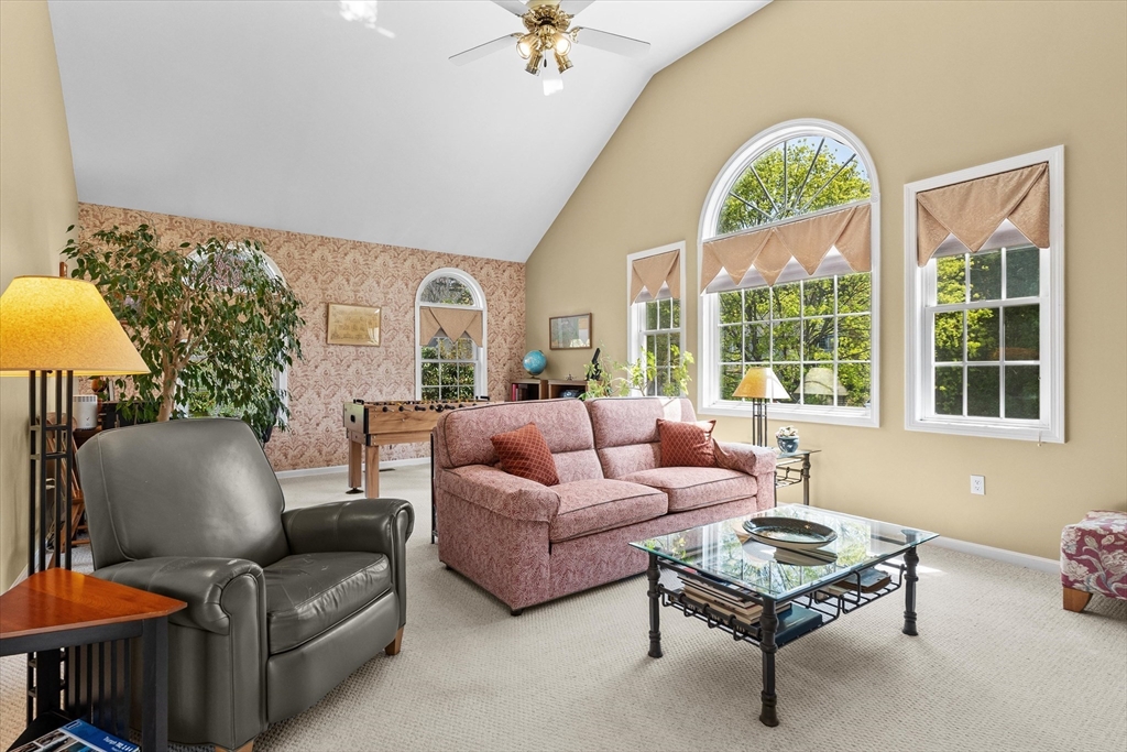 19 Bartlett Road Methuen, MA 01844 - Photo 9 of 42 Gallery Image 9