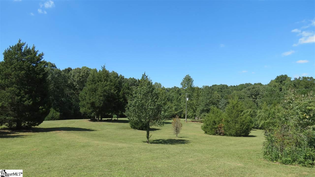 1565 Cooley Road Gray Court, SC 29645 - Photo 1 of 11