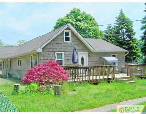 184 Amboy Road Old Bridge, NJ 07747 - Photo 1 of 8 Gallery Image 1