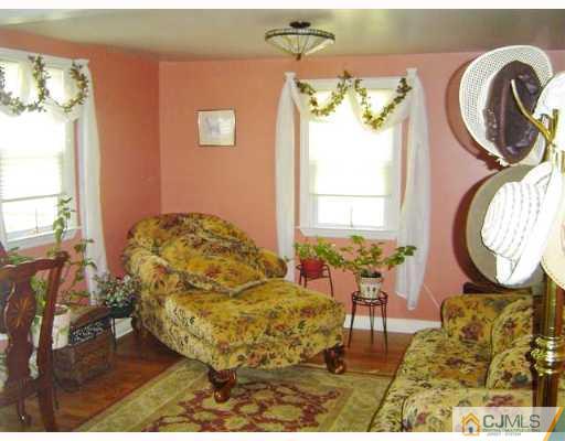 184 Amboy Road Old Bridge, NJ 07747 - Photo 5 of 8 Gallery Image 5