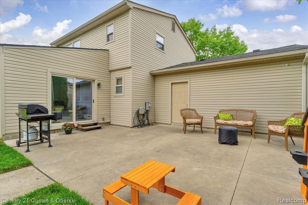 22187 Derby Road Trenton, MI 48183 - Photo 25 of 27 Gallery Image 25