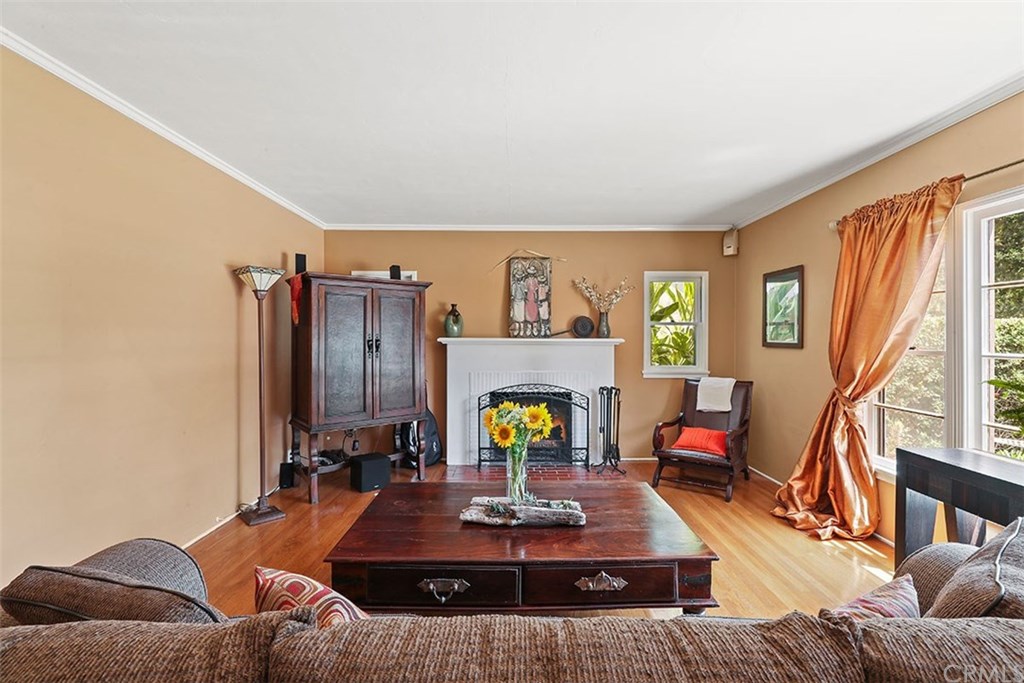 2118 Greenleaf Street Santa Ana, CA 92706 - Photo 5 of 23