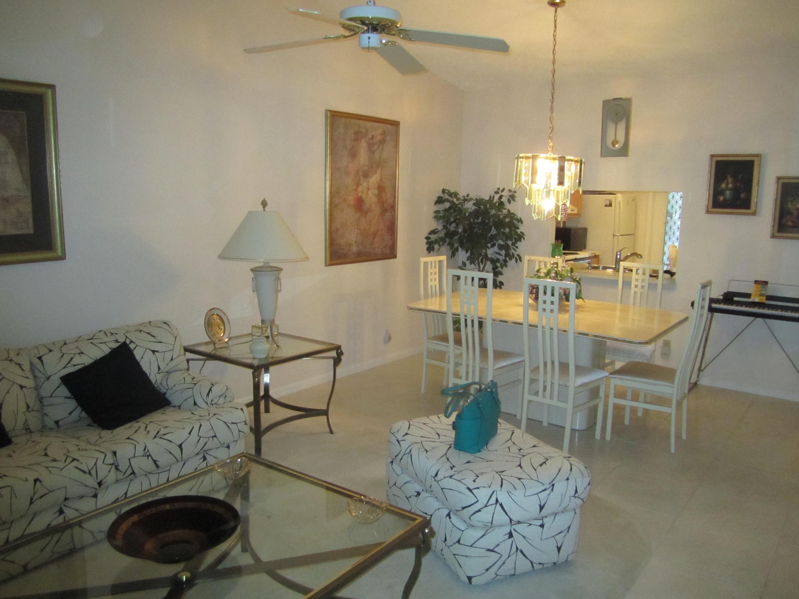 22 Ridge Pointe Drive, Unit D Boynton Beach, FL 33435 - Photo 2 of 25 1371