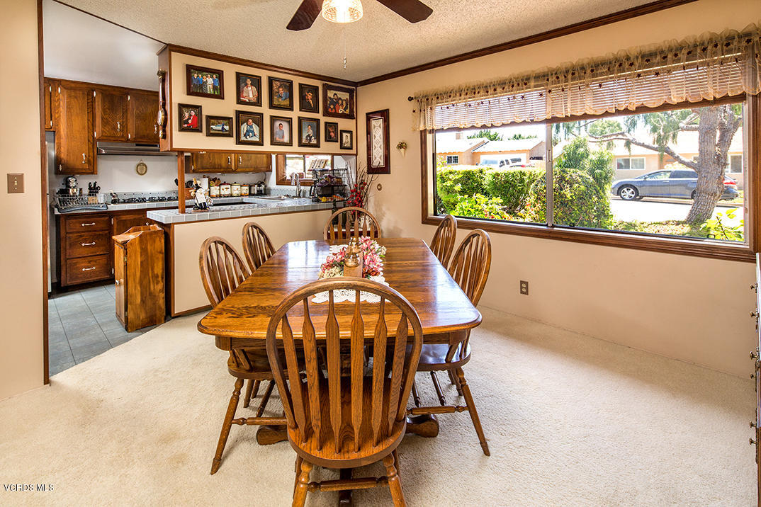 4775 Del Rio Drive Simi Valley, CA 93063 - Photo 11 of 37 4775 Del Rio Small.13