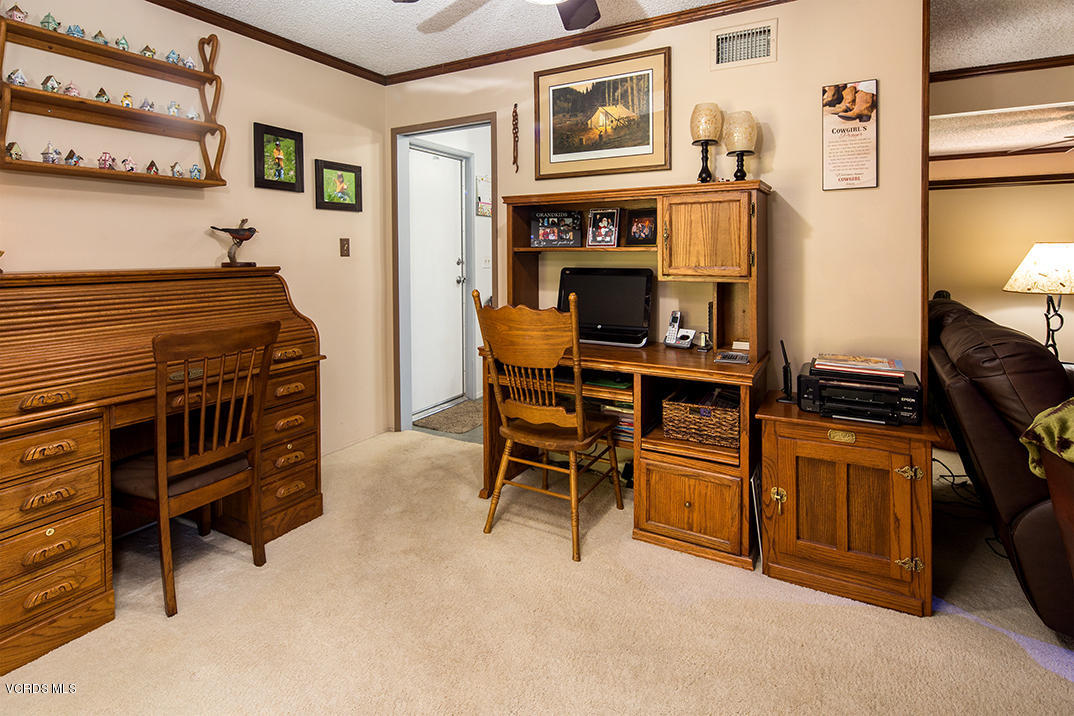 4775 Del Rio Drive Simi Valley, CA 93063 - Photo 15 of 37 4775 Del Rio Small.17