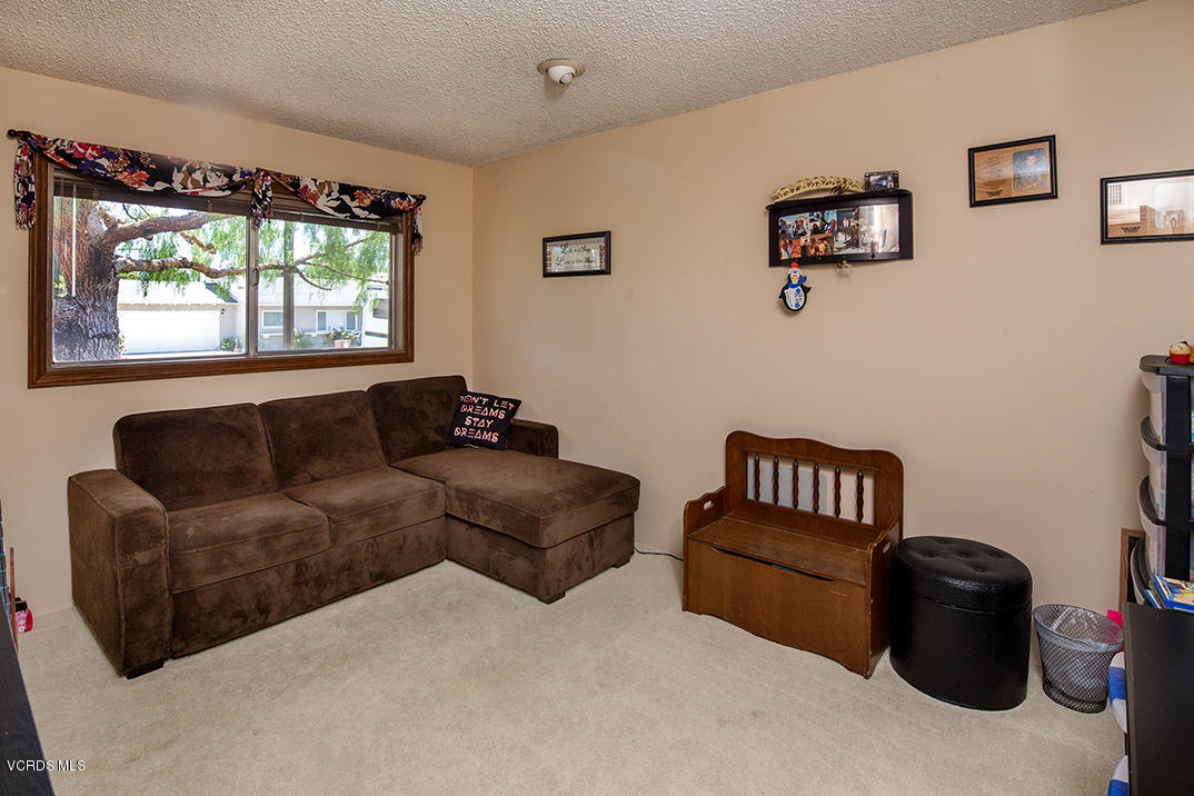 4775 Del Rio Drive Simi Valley, CA 93063 - Photo 20 of 37 4775 Del Rio Small.22