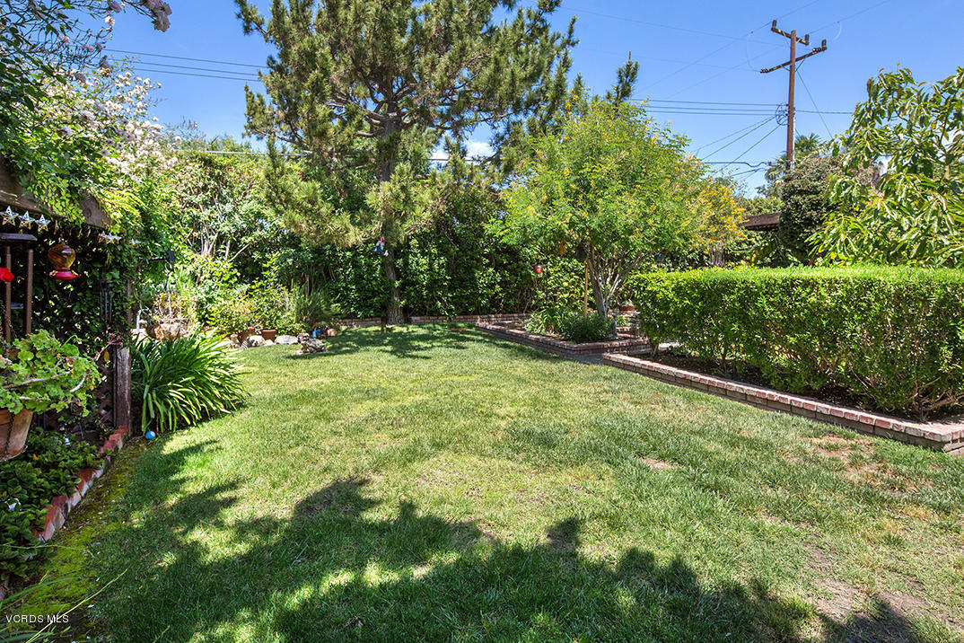 4775 Del Rio Drive Simi Valley, CA 93063 - Photo 34 of 37 4775 Del Rio Small.37