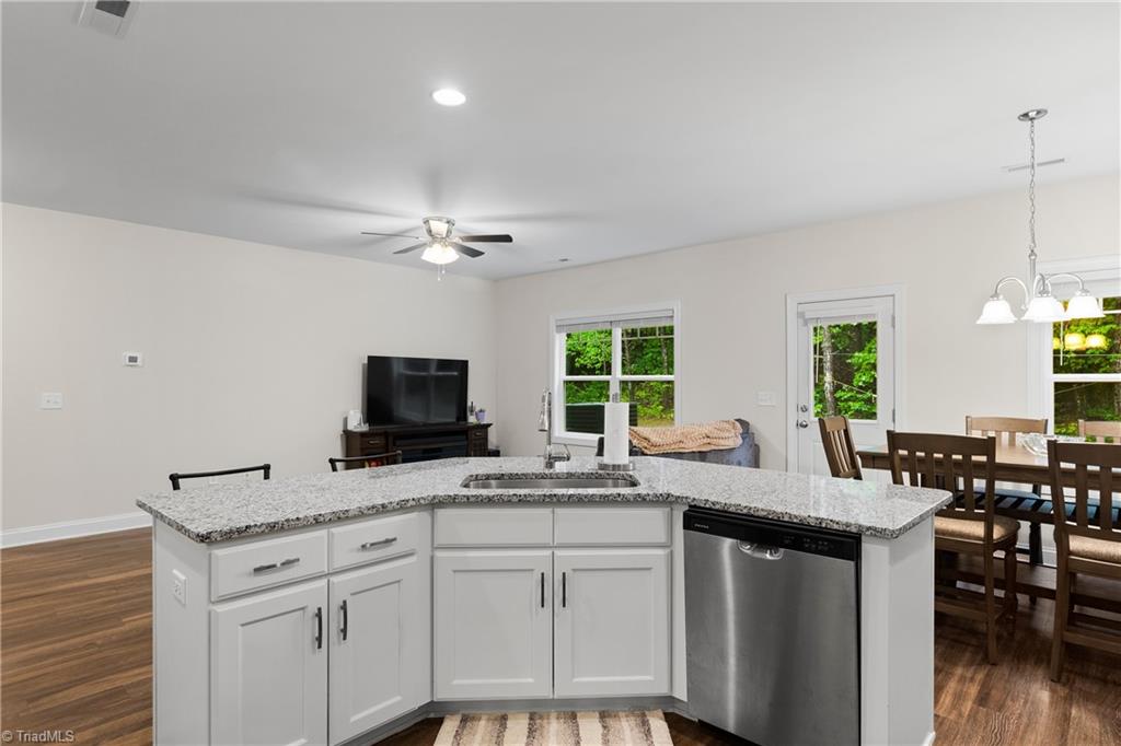 1540 South Peace Haven Road Clemmons, NC 27012 - Photo 9 of 26