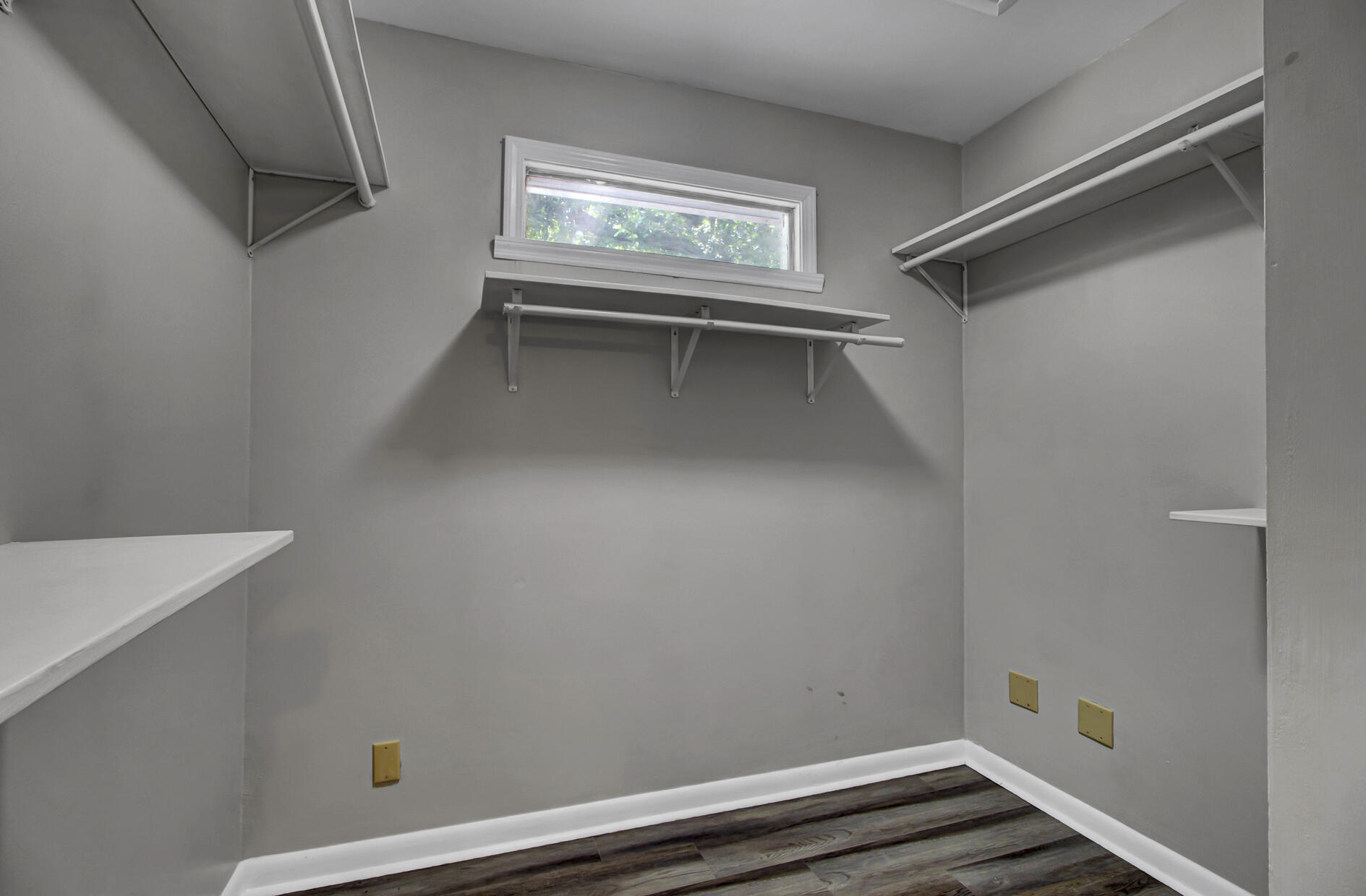 1107 Hawthorne Road Hanahan, SC 29410 - Photo 16 of 36 21_21