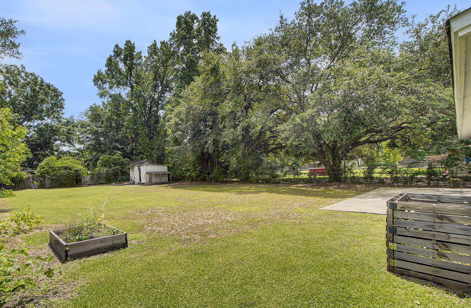 1107 Hawthorne Road Hanahan, SC 29410 - Photo 28 of 36 33_33