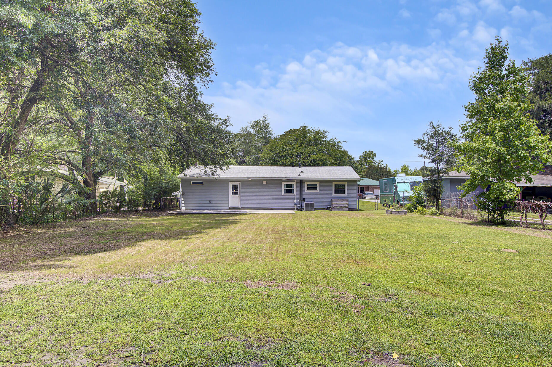 1107 Hawthorne Road Hanahan, SC 29410 - Photo 29 of 36 36_36
