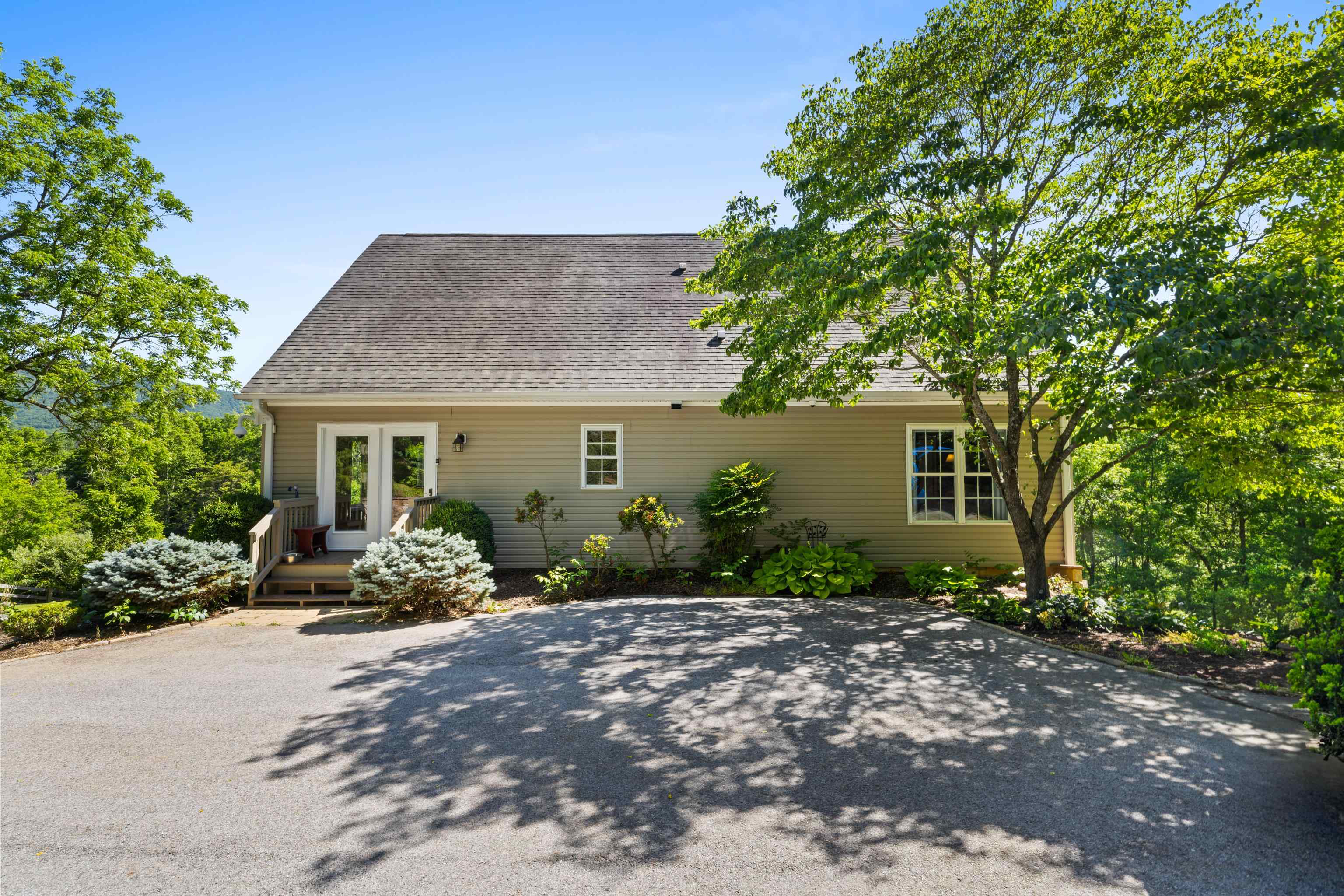 560 Agners Mill Road Lexington, VA 24450 - Photo 3 of 74