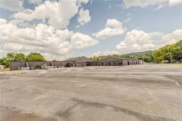 $4,665,600 | 13 Rome Street, Cave Spring, GA 30124