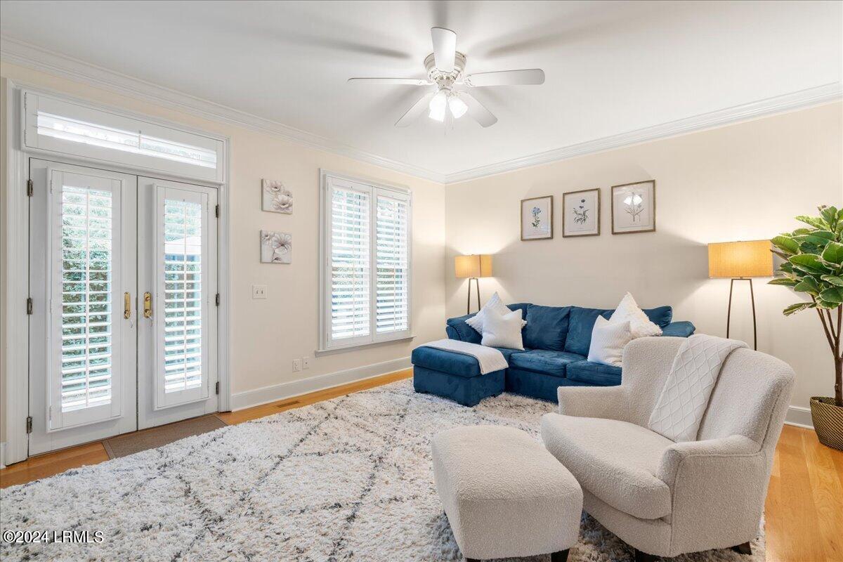 895 Ribaut Road, Unit 14 Beaufort, SC 29902 - Photo 14 of 33 09-RE edit Living Room (1)