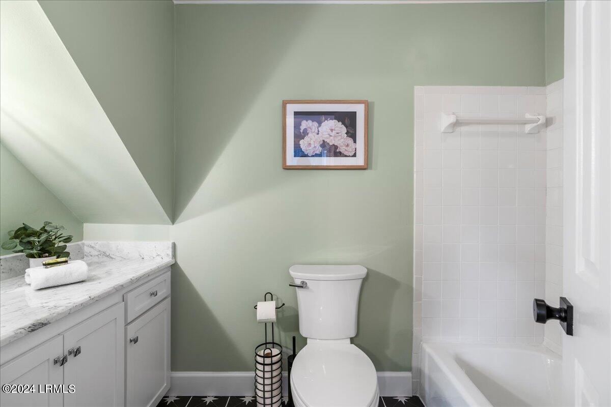 895 Ribaut Road, Unit 14 Beaufort, SC 29902 - Photo 22 of 33 46-Primary Bathroom