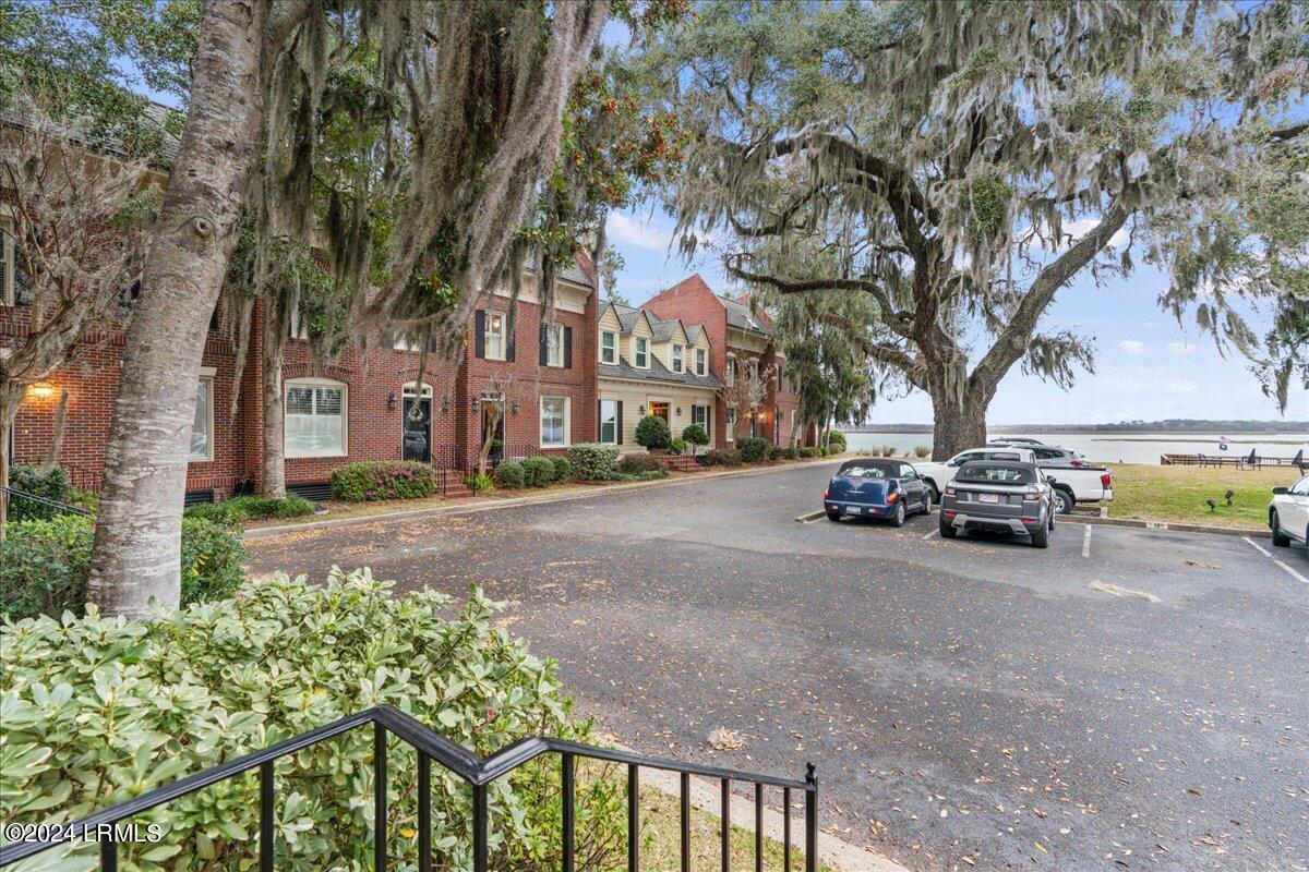 895 Ribaut Road, Unit 14 Beaufort, SC 29902 - Photo 3 of 33 26-View From Entrance