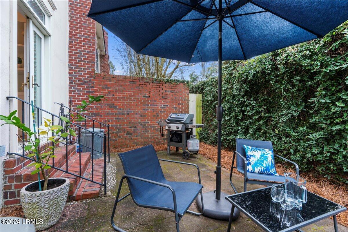 895 Ribaut Road, Unit 14 Beaufort, SC 29902 - Photo 31 of 33 40-Back Patio