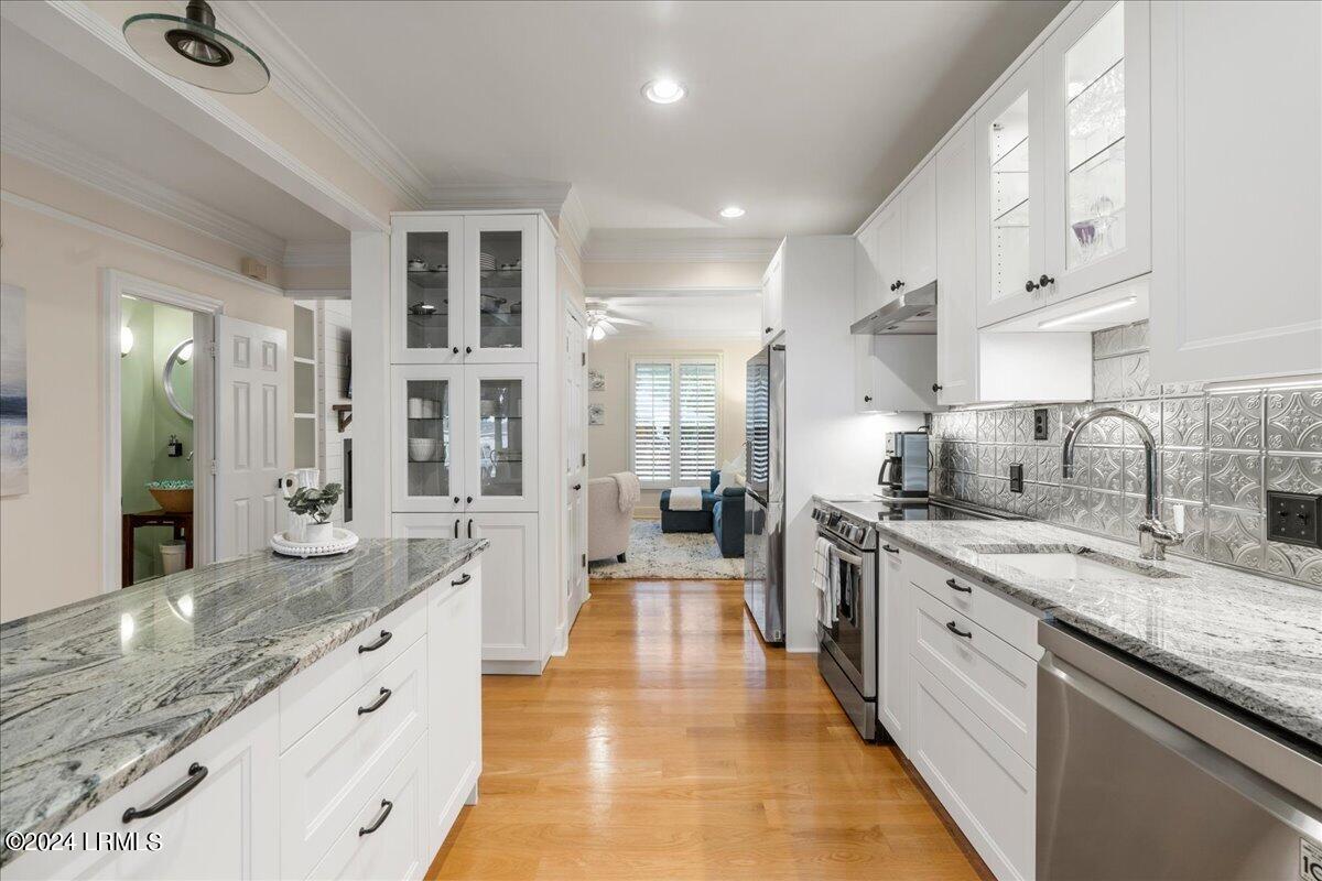 895 Ribaut Road, Unit 14 Beaufort, SC 29902 - Photo 9 of 33 04-RE edit Kitchen (2)